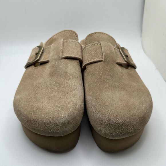 CUSHIONAIRE Women's Genuine Suede Cork Footbed Platform Clog with +Comfort 7 SAN - Picture 2 of 7